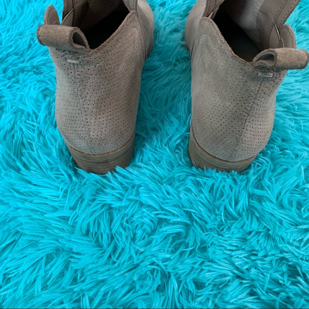 Dolce Vita Perforated Booties Size 11 - Picture 5 of 11